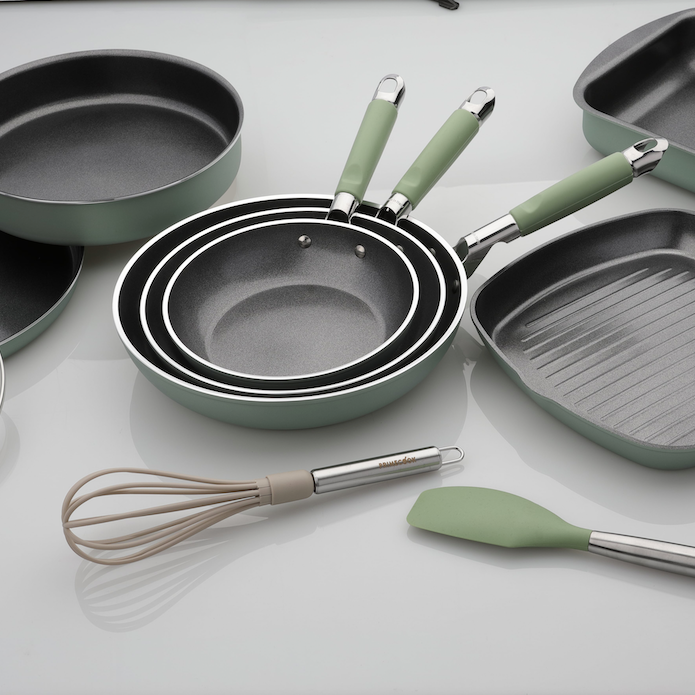 Nuovi prodotti Primecook: tortiera, pizziera e bistecchiera doppio becco