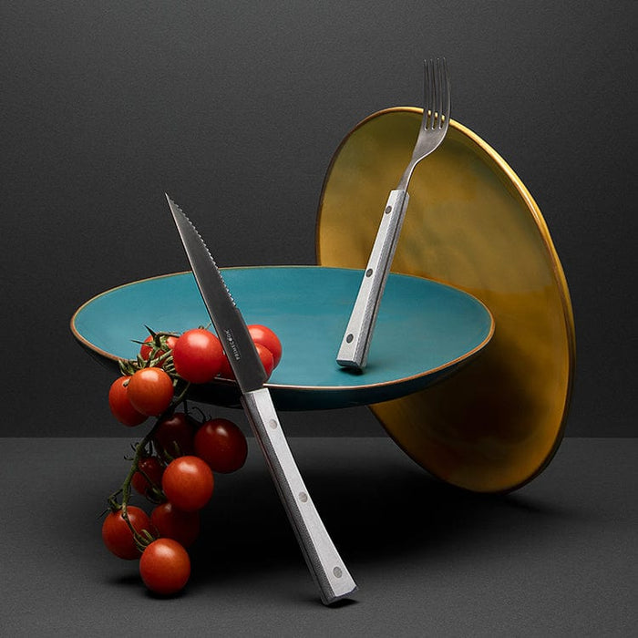 Forchetta E Coltello Biodegradabili In Bambù Costrue Con Materiale Naturale Riciclo Ecologico Riutilizzabile Su Fondo Strisce Image170122273 Forchetta E Coltello Biodegradabili In Bambù Costrue Con Materiale Naturale Riciclo Ecologico Riutilizzabile Su Fondo Strisce Image170122273